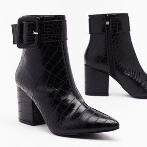 Nasty Gal Runnin' Out Of Buck-Le Faux Leather Croc Boots Size 9